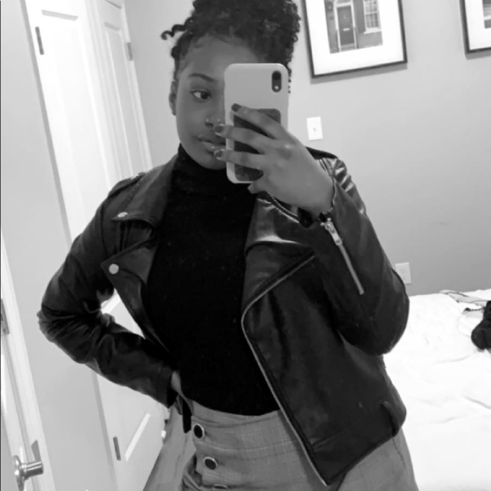 Meet your Posher, Nisah